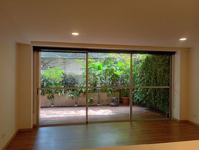 Apartamento de 3 alcobas en arriendo en El Poblado, Medellín, 130 m² · foto 2 de 19