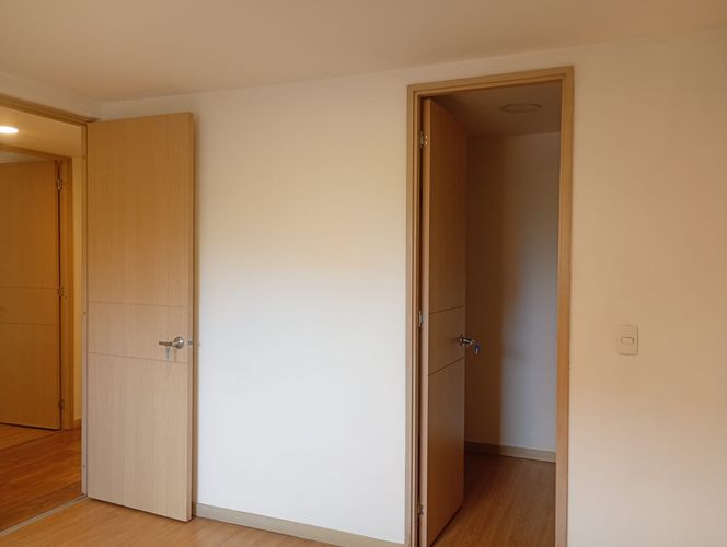 Apartamento de 3 alcobas en arriendo en El Poblado, Medellín, 130 m² · foto 9 de 19