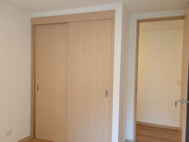 Apartamento de 3 alcobas en arriendo en El Poblado, Medellín, 130 m² · foto 16 de 19