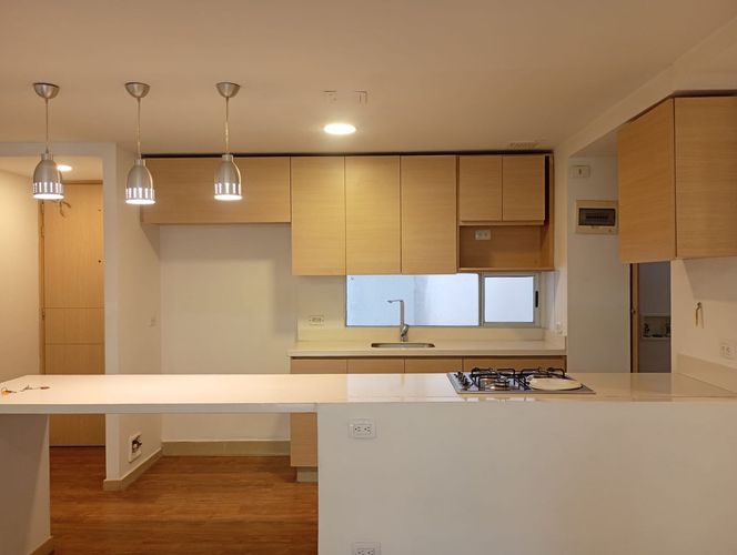 Apartamento de 3 alcobas en arriendo en El Poblado, Medellín, 130 m² · foto 6 de 19