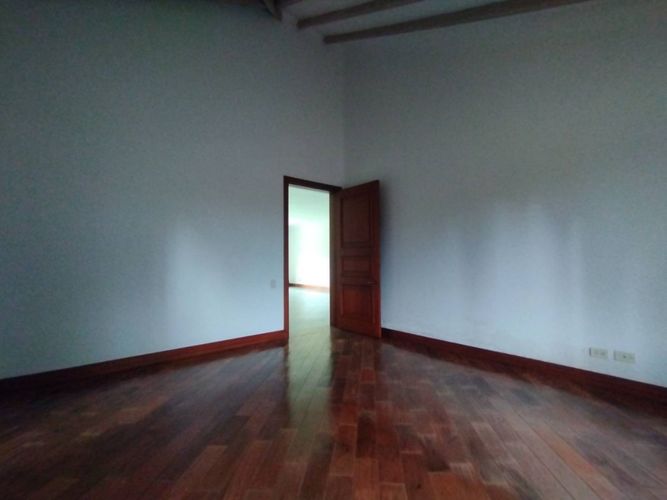 Casa de 4 alcobas en arriendo en Llano Grande, Rionegro, 950 m² · foto 15 de 24