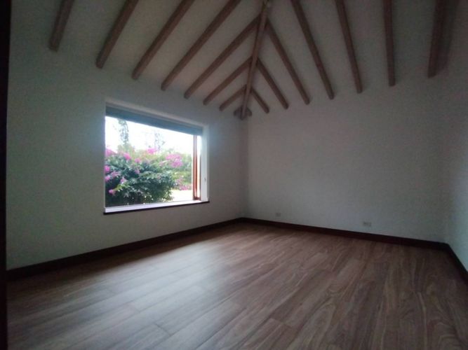 Casa de 4 alcobas en arriendo en Llano Grande, Rionegro, 950 m² · foto 17 de 24