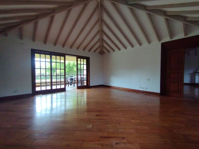 Casa de 4 alcobas en arriendo en Llano Grande, Rionegro, 950 m² · foto 22 de 24