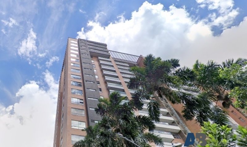 3BR Apartment in El Poblado (120 m²)