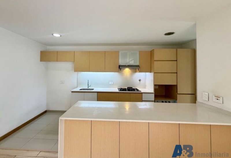 3BR Apartment in El Poblado (120 m²) - 4