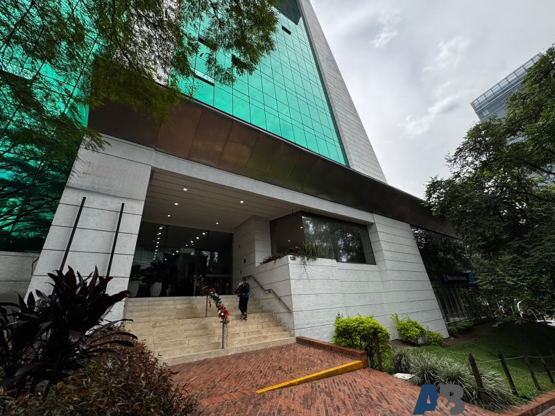 Local en Arriendo en El Poblado, Medellín