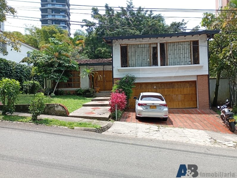 Casa en Arriendo en El Poblado, Medellín