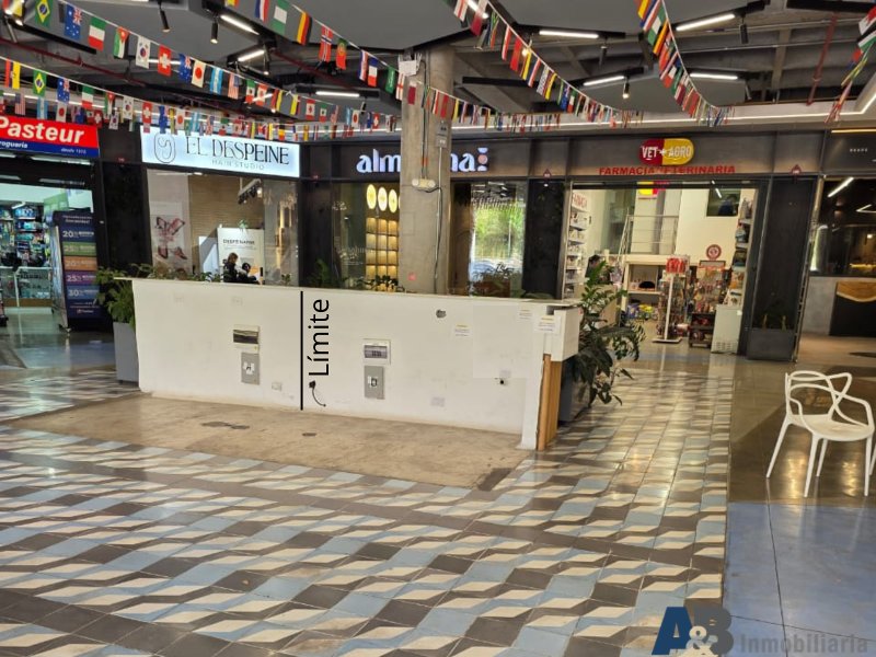 Commercial Space in El Poblado for Sale - 2