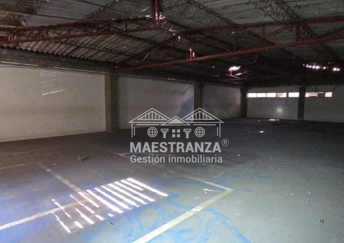 Edificio en arriendo en Prado, Medellín · foto 3 de 17