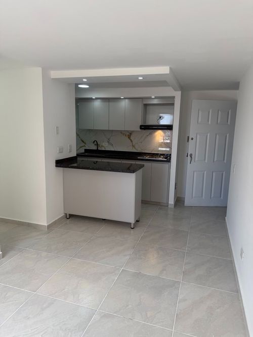 Apartamento en venta en Fontibon, Bogotá · foto 2 de 19