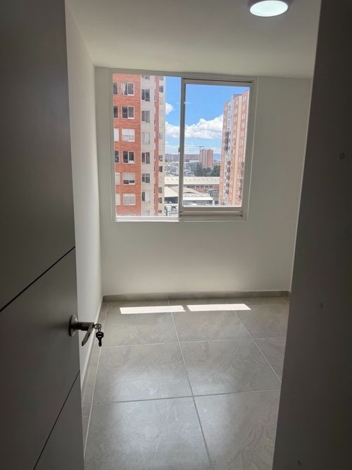 Apartamento en venta en Fontibon, Bogotá · foto 11 de 19