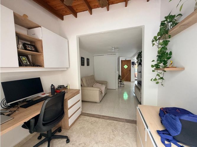 Casa de 3 alcobas en venta en El Dorado, Envigado, 130 m² · foto 5 de 16