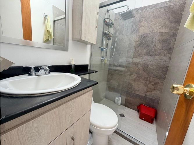 Casa de 3 alcobas en venta en El Dorado, Envigado, 130 m² · foto 8 de 16