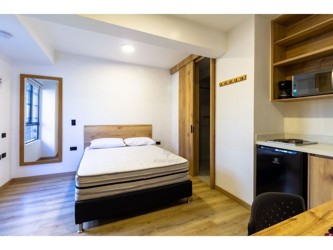 Apartamento de 3 alcobas en venta en Laureles, Medellín, 60 m² · foto 3 de 12