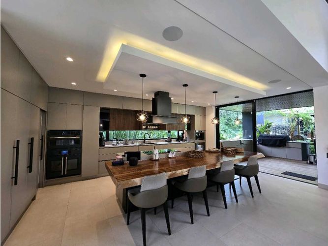 Casa de 4 alcobas en venta en Llano Grande, Rionegro, 620 m² · foto 7 de 24