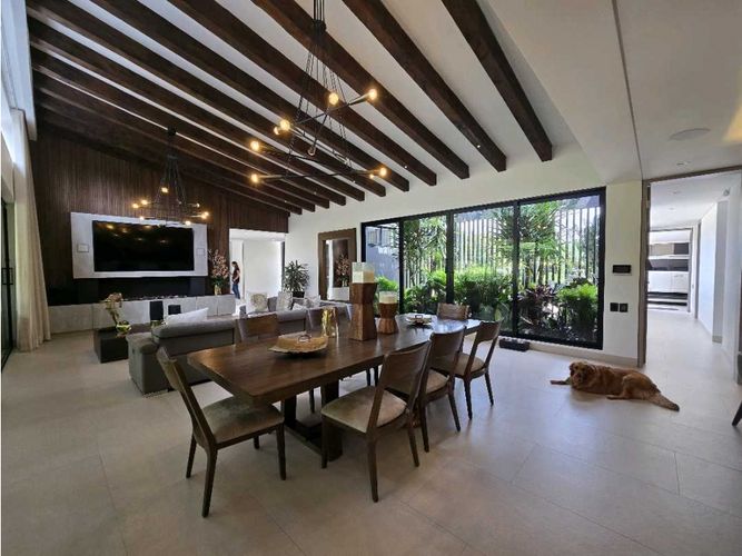 Casa de 4 alcobas en venta en Llano Grande, Rionegro, 620 m² · foto 13 de 24