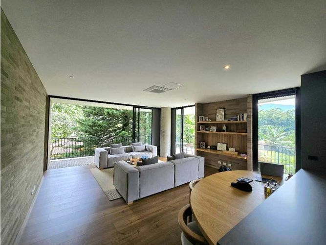 Apartamento de 1 alcoba en venta en El Campestre, Medellín, 128 m² · foto 3 de 24