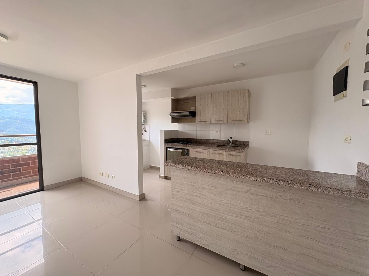 Apartamento en venta en Vereda La Doctora, Sabaneta · foto 2 de 16