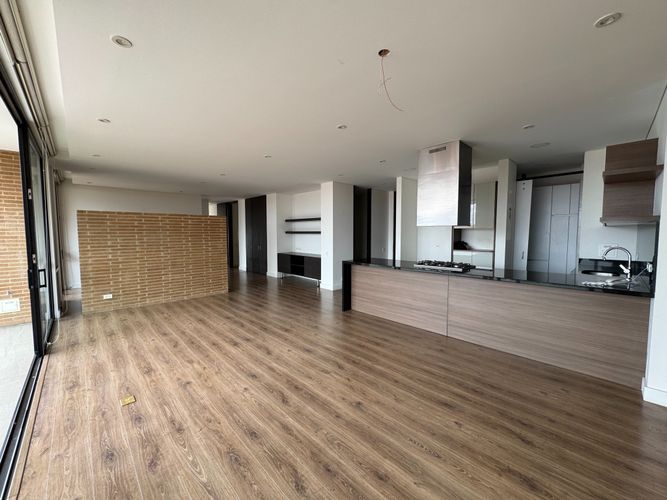 Apartamento de 3 alcobas en arriendo en Chico Norte, Bogotá, 163 m² · foto 6 de 16