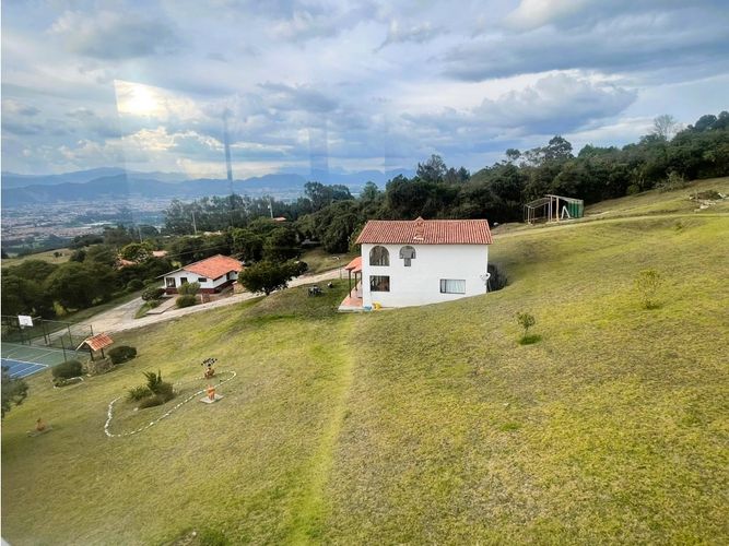 Casa de 7 alcobas en venta en Yerbabuena, Chía, 590 m² · foto 3 de 24