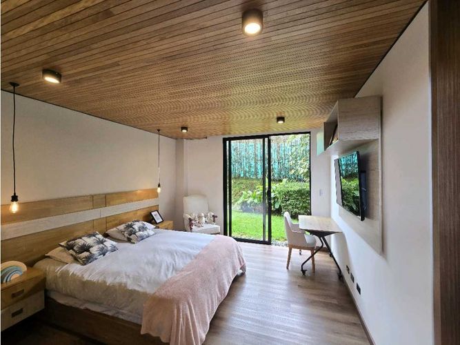 Casa de 4 alcobas en venta en Las Palmas, Envigado, 380 m² · foto 17 de 24