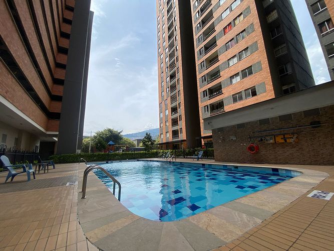 Apartamento de 3 alcobas en venta en Bello, 72 m² · foto 8 de 12