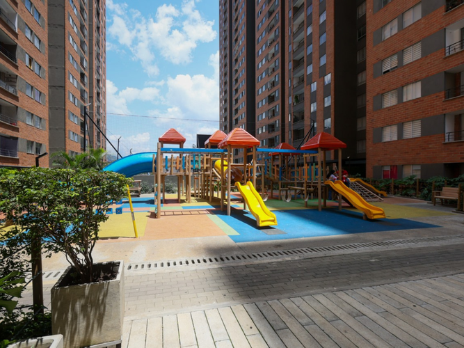 Apartamento de 3 alcobas en venta en Bello, 72 m² · foto 9 de 12