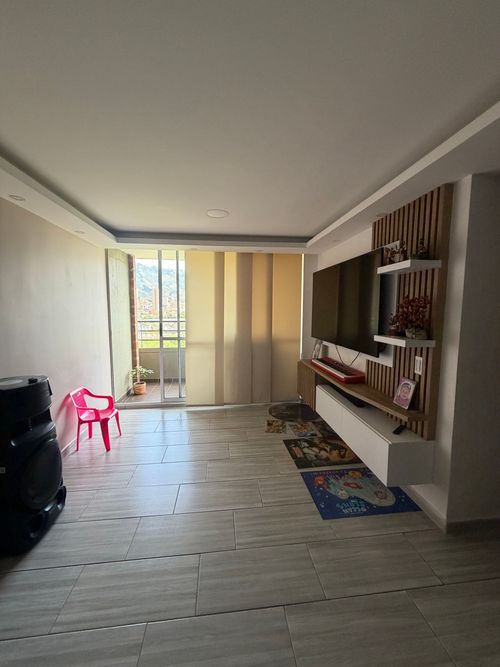Apartamento de 3 alcobas en venta en Bello, 72 m² · foto 12 de 12