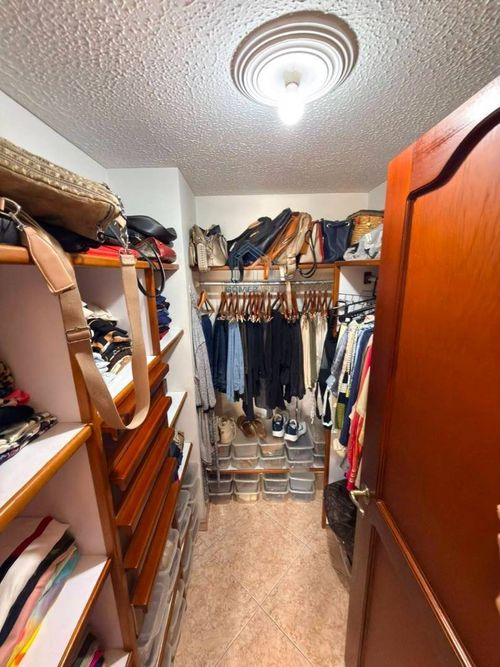 Apartamento de 3 alcobas en venta en Los Balsos, Medellín, 200 m² · foto 9 de 24