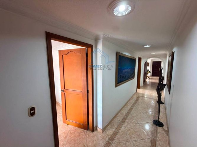 Apartamento de 3 alcobas en venta en Los Balsos, Medellín, 200 m² · foto 12 de 24