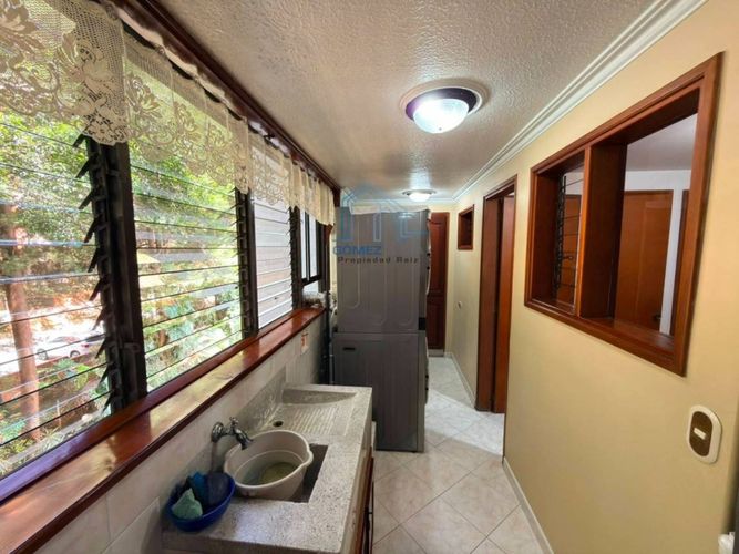 Apartamento de 3 alcobas en venta en Los Balsos, Medellín, 200 m² · foto 15 de 24