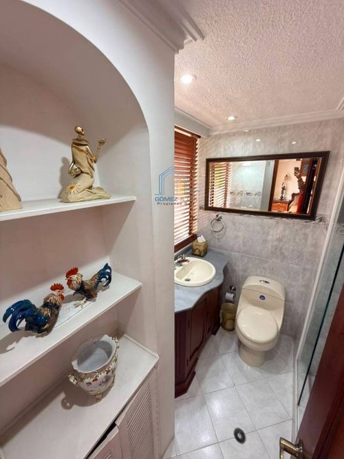 Apartamento de 3 alcobas en venta en Los Balsos, Medellín, 200 m² · foto 18 de 24
