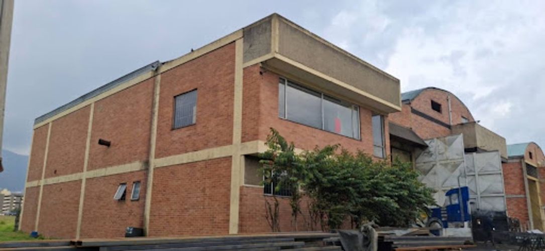 Bodega en arriendo en Centro, Zipaquirá, 282 m² · foto 2 de 16