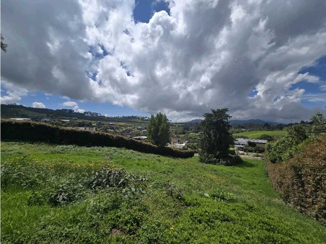 Lote en venta en Las Palmas, Envigado, 2250 m² · foto 2 de 10