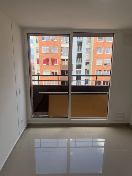 Apartamento de 3 alcobas en venta en Fontibon, Bogotá, 49 m² · foto 6 de 19