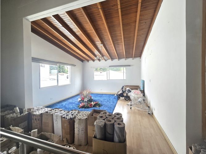 Oficina en arriendo en Patio Bonito, Medellín, 432 m² · foto 9 de 12