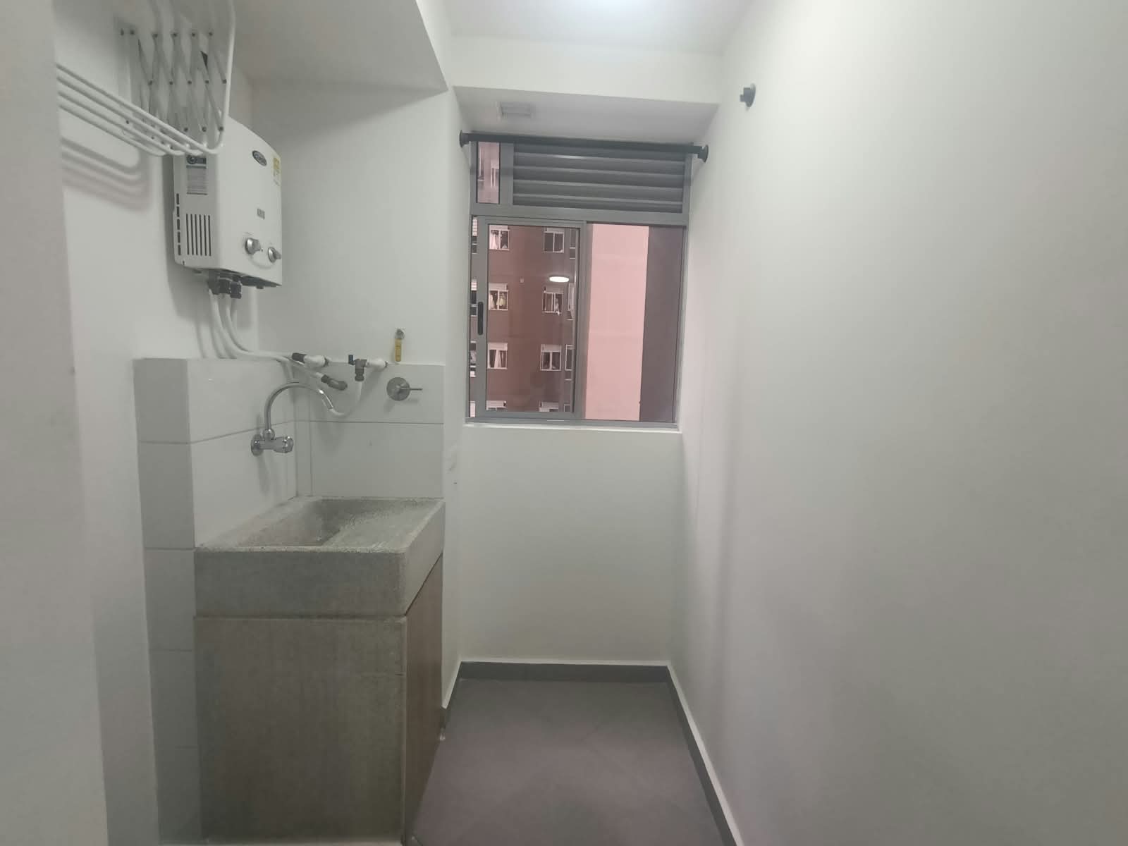Apartamento en arriendo en Loma De La Doctora, Sabaneta · foto 3 de 17