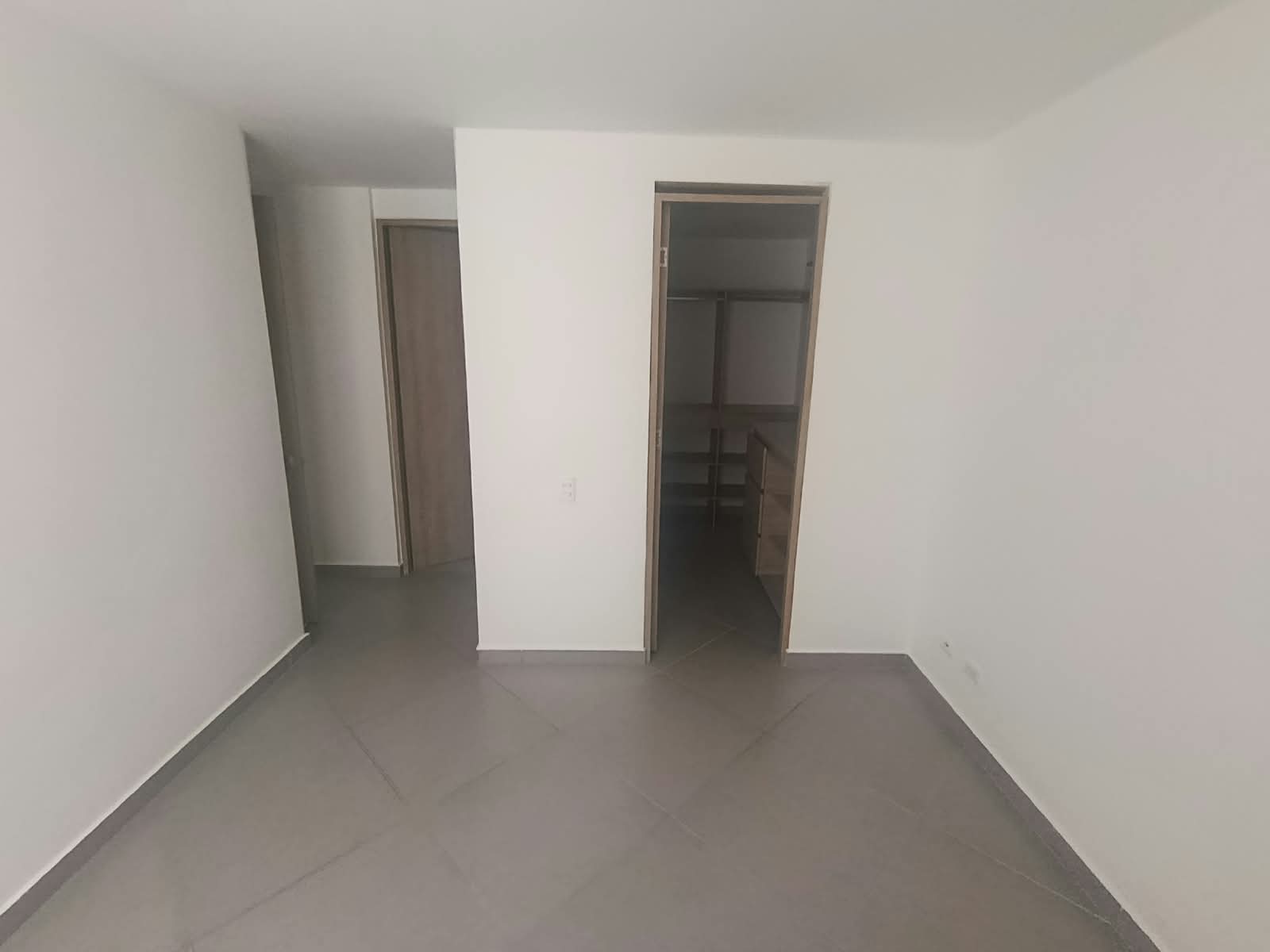 Apartamento en arriendo en Loma De La Doctora, Sabaneta · foto 15 de 17