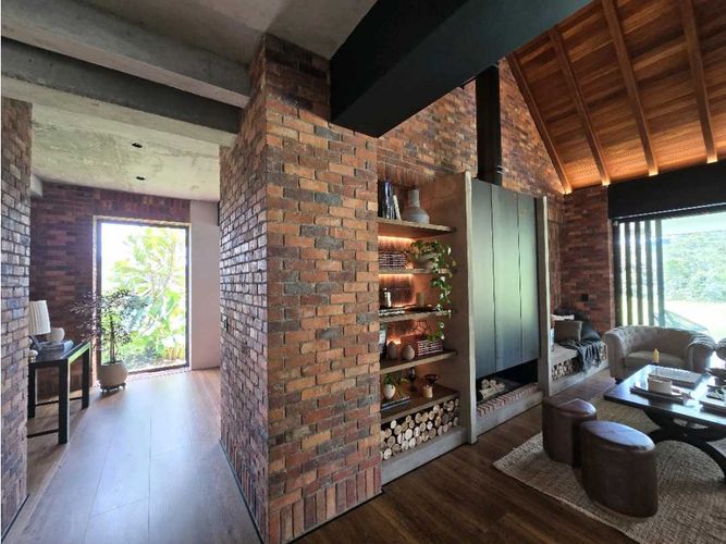 Casa de 3 alcobas en venta en Las Palmas, Envigado, 450 m² · foto 11 de 24