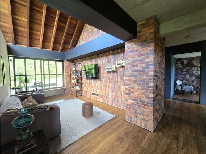 Casa de 3 alcobas en venta en Las Palmas, Envigado, 450 m² · foto 13 de 24
