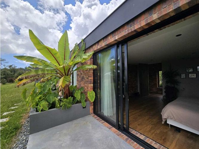 Casa de 3 alcobas en venta en Las Palmas, Envigado, 450 m² · foto 20 de 24