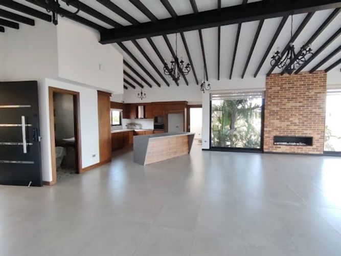 Finca en arriendo en Rio Abajo, Rionegro, 350 m² · foto 2 de 24