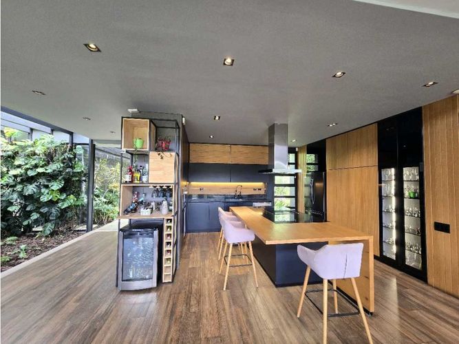 Casa de 3 alcobas en venta en Las Palmas, Envigado, 420 m² · foto 7 de 24