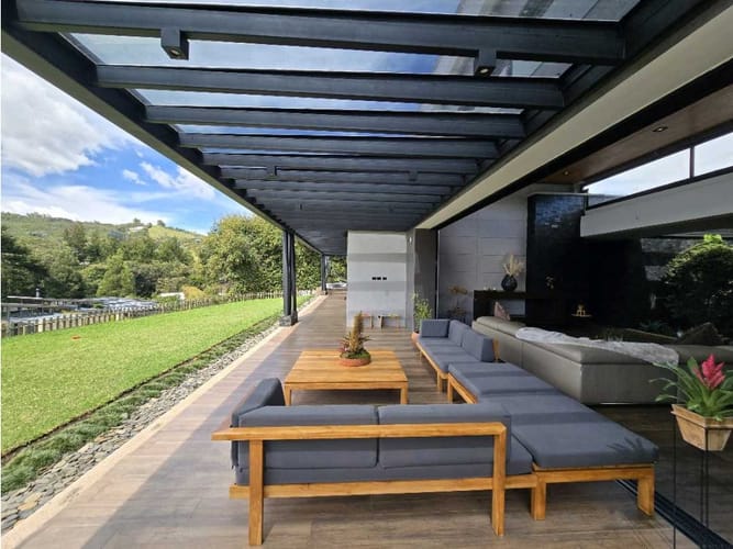 Casa de 3 alcobas en venta en Las Palmas, Envigado, 420 m² · foto 16 de 24