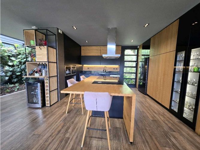 Casa de 3 alcobas en venta en Las Palmas, Envigado, 420 m² · foto 18 de 24