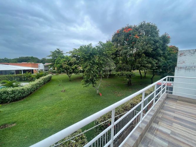 Casa de 4 alcobas en venta en El Castillo, Jamundí, 344 m² · foto 3 de 19