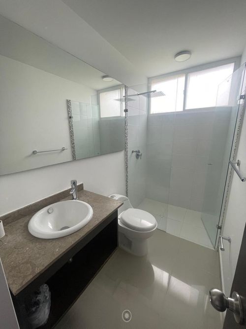 Casa de 4 alcobas en venta en El Castillo, Jamundí, 344 m² · foto 6 de 19