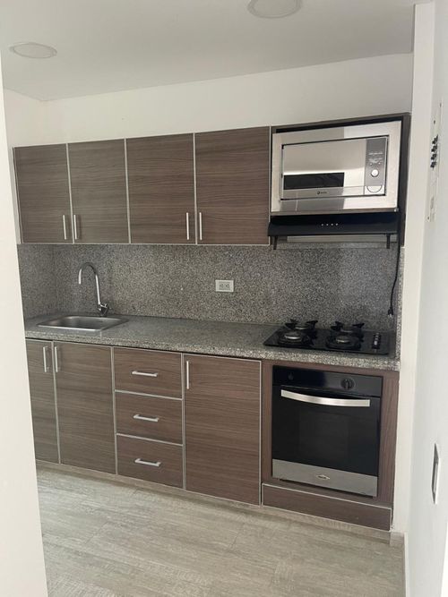 Casa de 4 alcobas en venta en El Castillo, Jamundí, 344 m² · foto 8 de 19