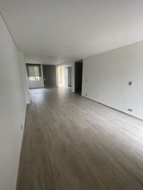 Casa de 4 alcobas en venta en El Castillo, Jamundí, 344 m² · foto 17 de 19