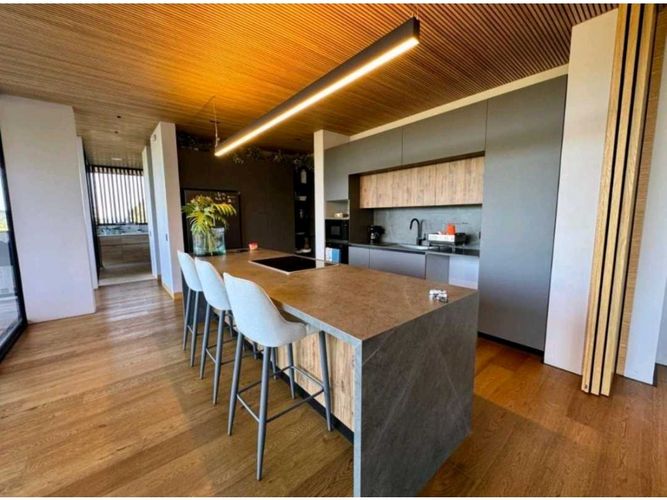 Casa de 4 alcobas en venta en Las Palmas, Envigado, 546 m² · foto 3 de 24